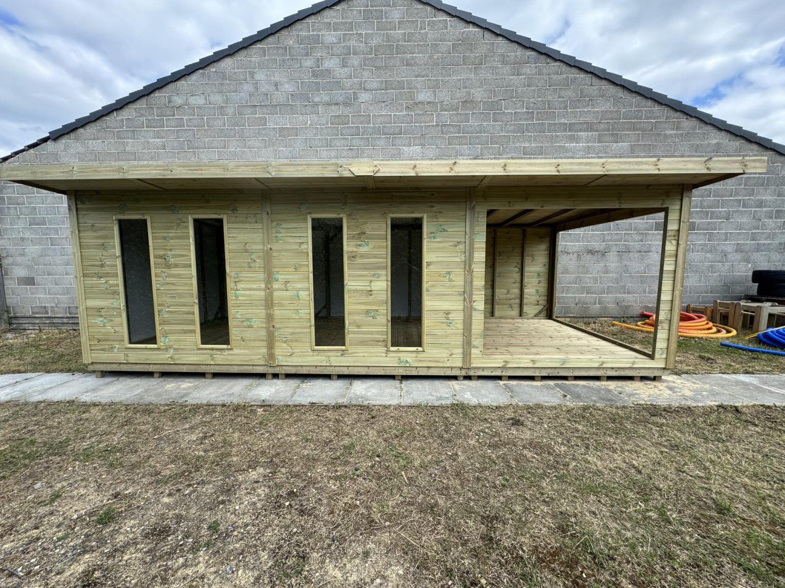 Spa Haus - Image 17